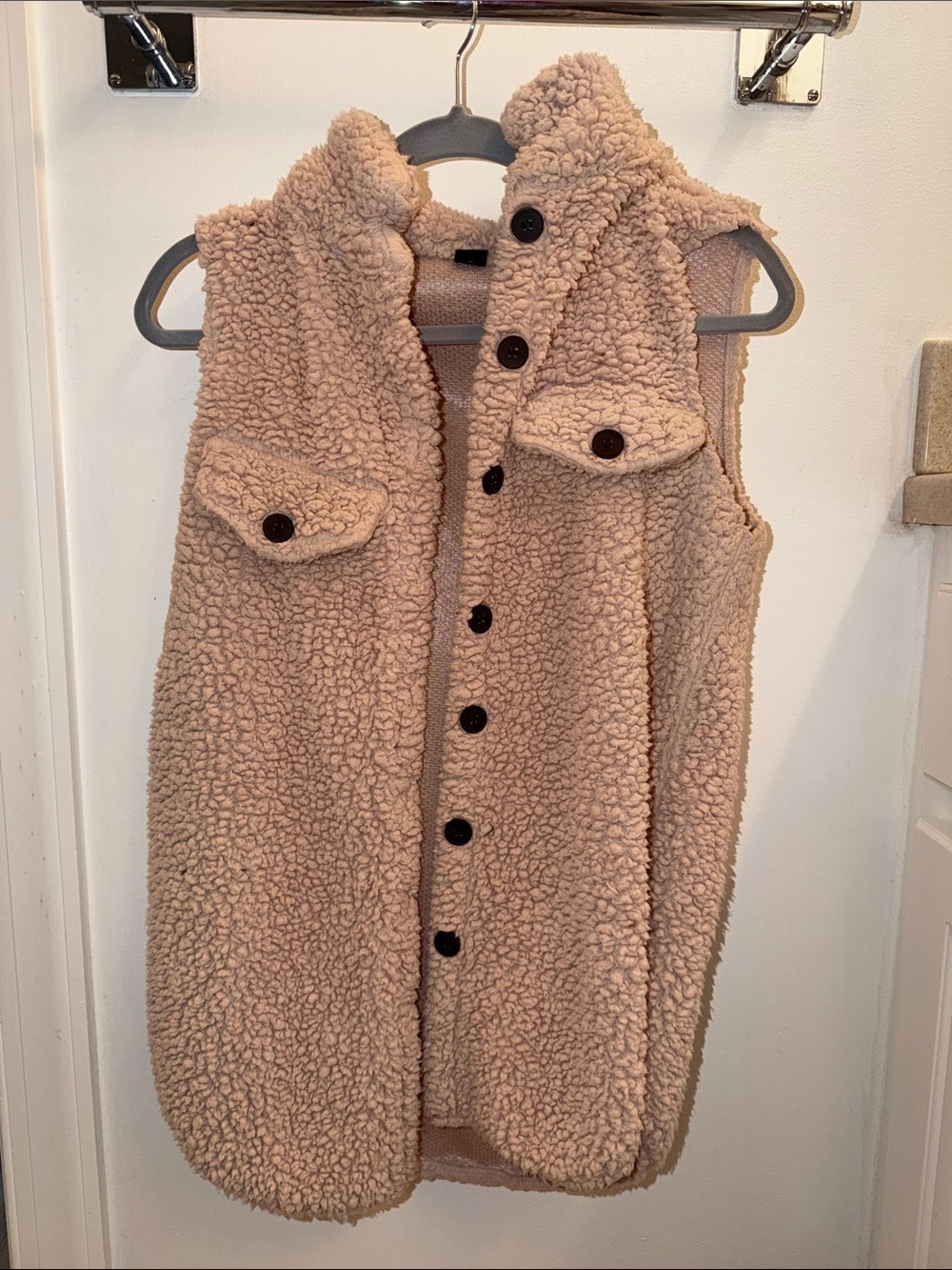 SHEIN Blush Sherpa Button-Front Vest